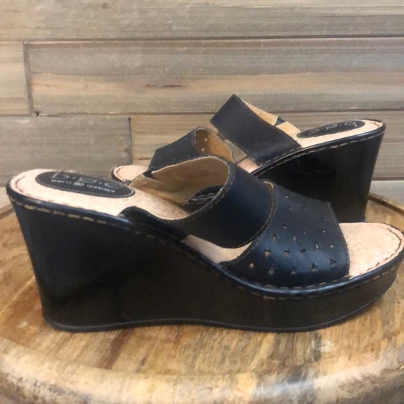 Born Shoes - Born Black Double Strap Wedge Heel Size 9